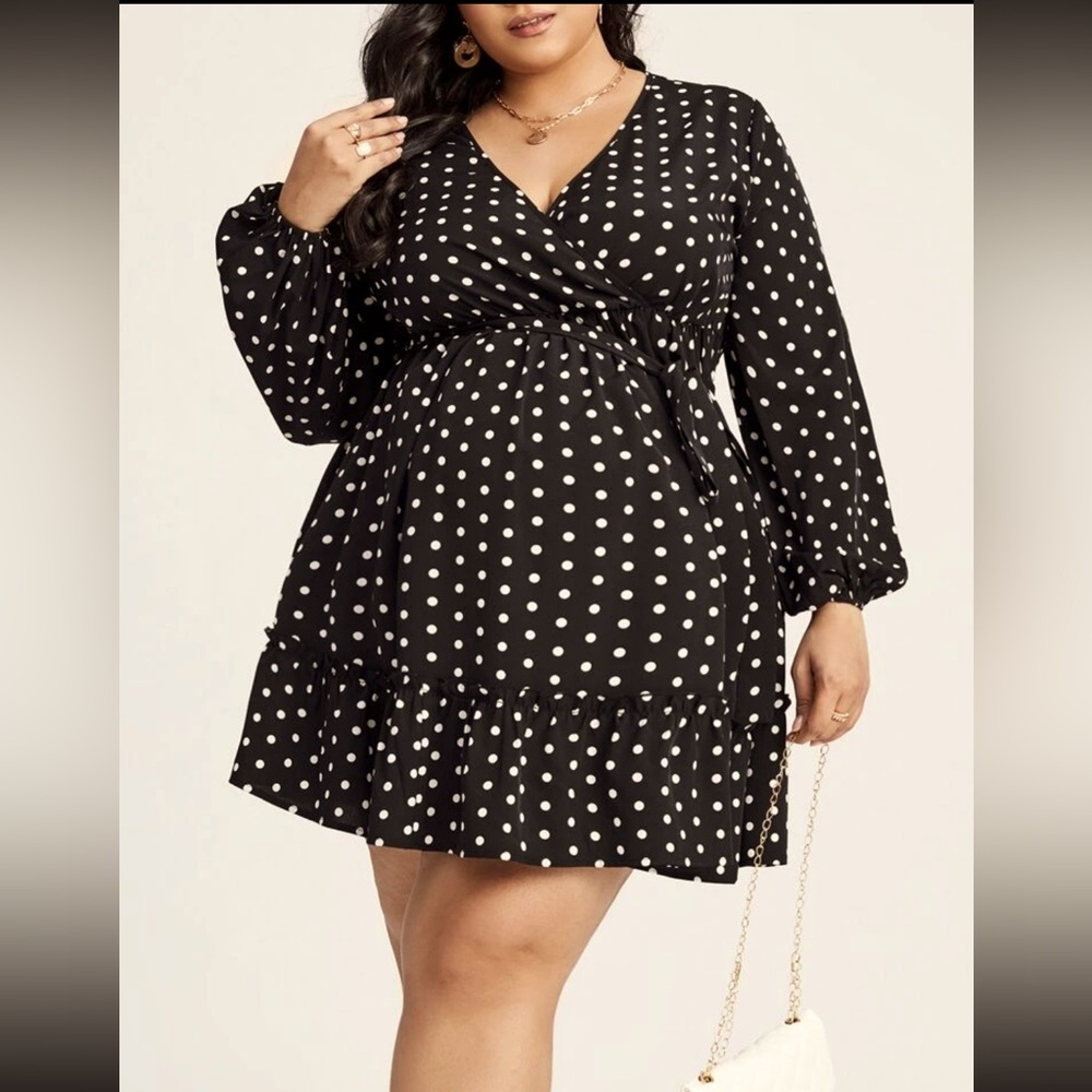 Maternity polka dot dress 👗